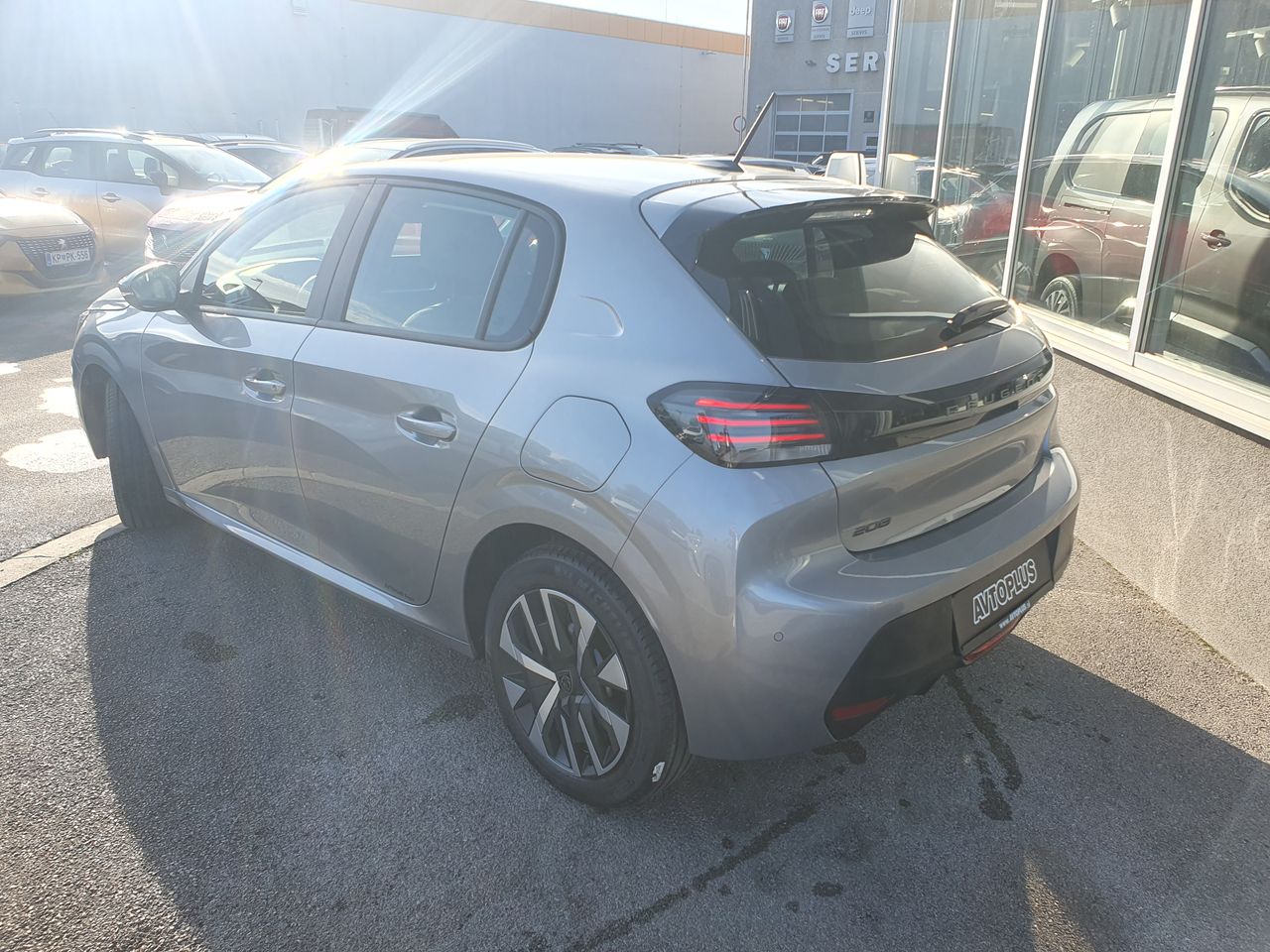 Zunanja slika - Peugeot 208 - 1.2 Turbo 100 Style - NA ZALOGI - 3