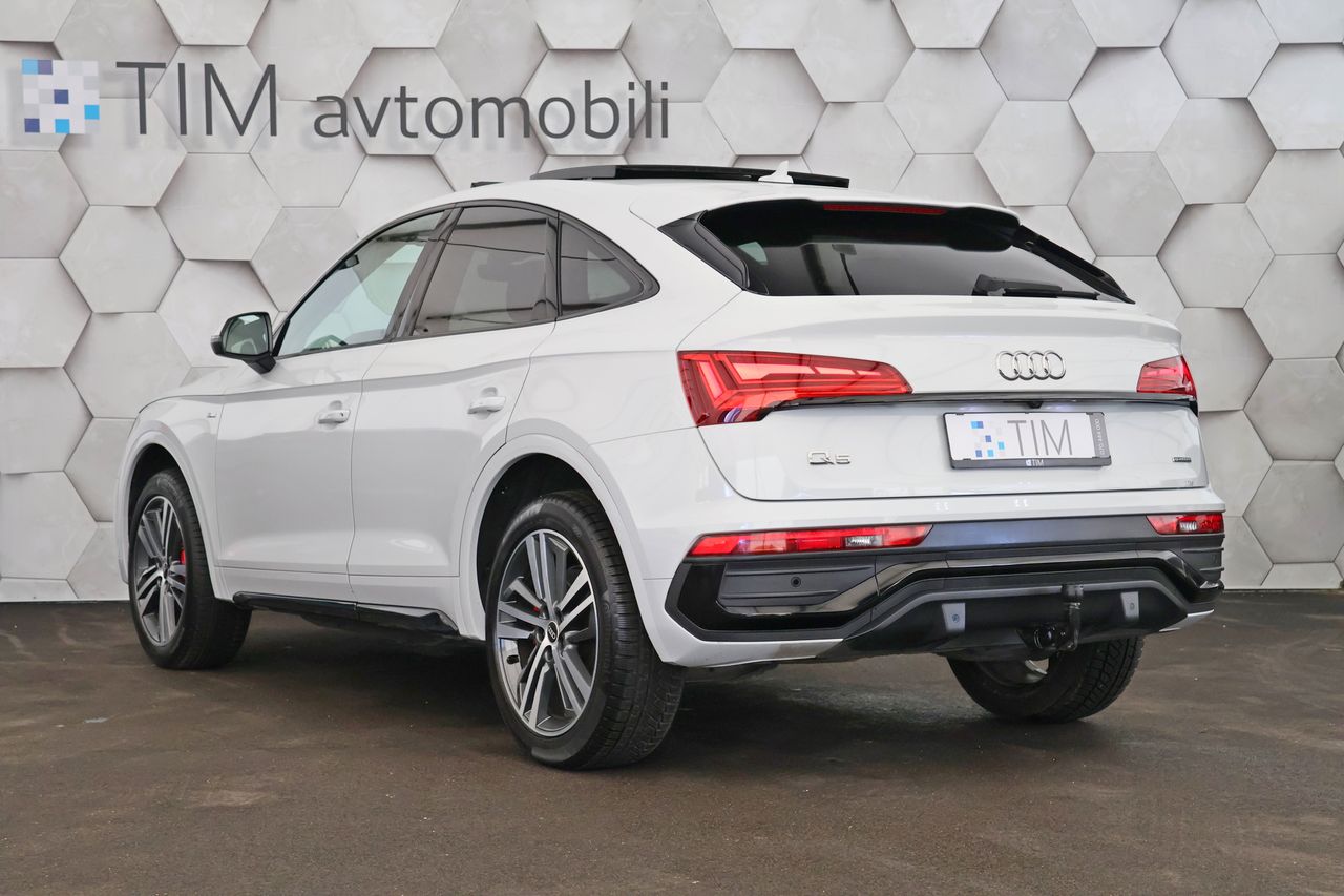 Zunanja slika - Audi Q5 - Sportback 40 TDI Quattro S-Tronic S-Line 204KM - 4