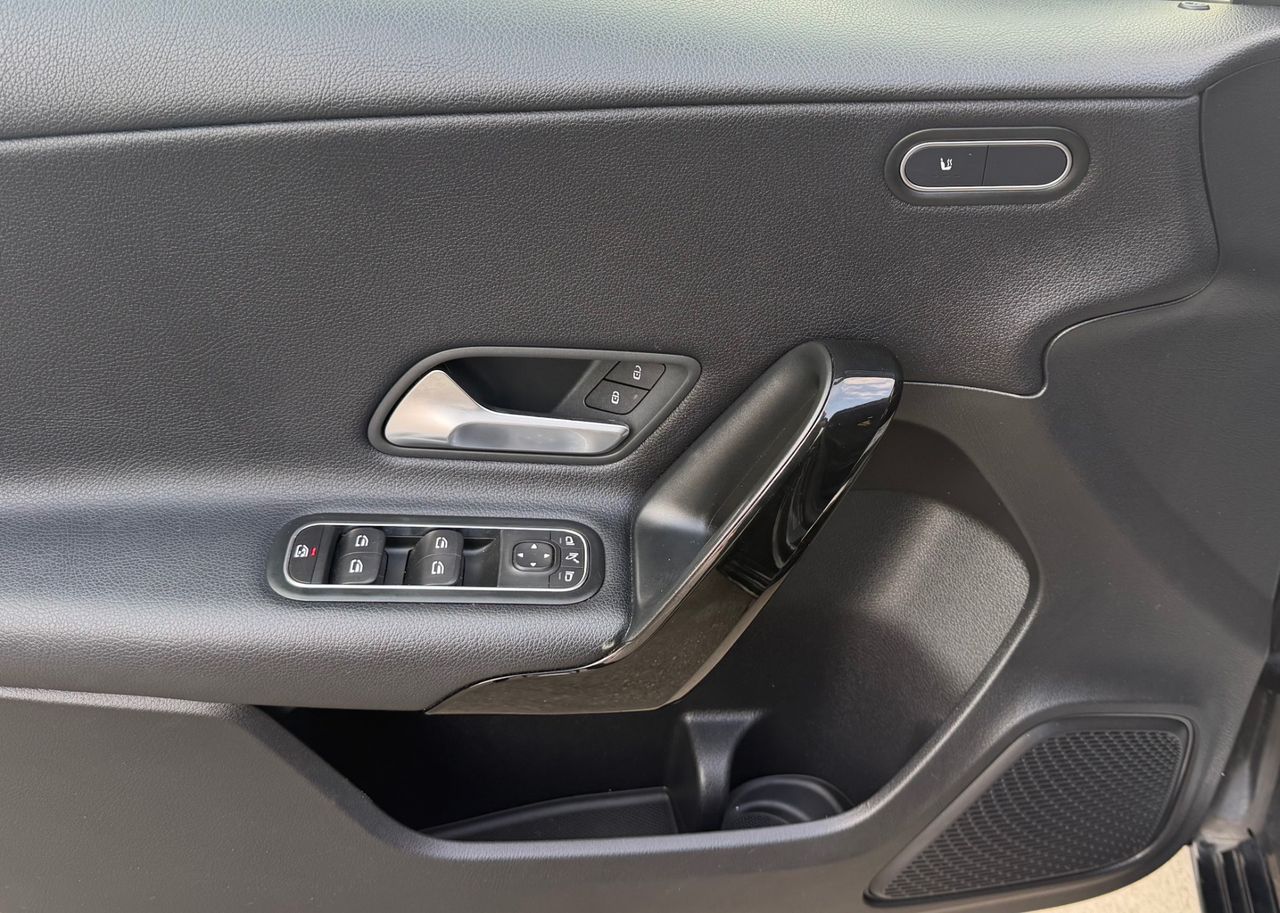 Zunanja slika - Mercedes-Benz A-Razred - 180d LED AUT. WIDESCREEN NAVI KAMERA ALU16 - 16