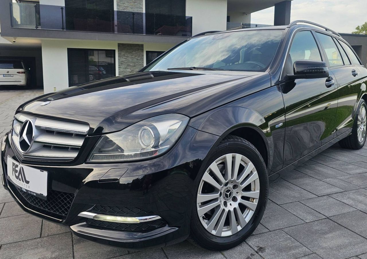 Zunanja slika - Mercedes-Benz C-Razred - C 200 CDI-AVT-XENON-LED- AVANTGARDE-NAVI-TEMPOMAT. - 1