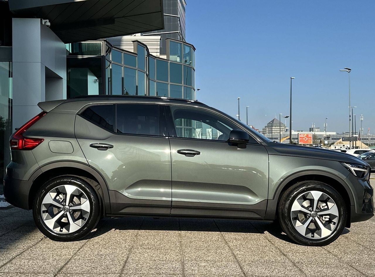 Zunanja slika - Volvo XC40 - B3 P Plus Dark AT DCT... - 4