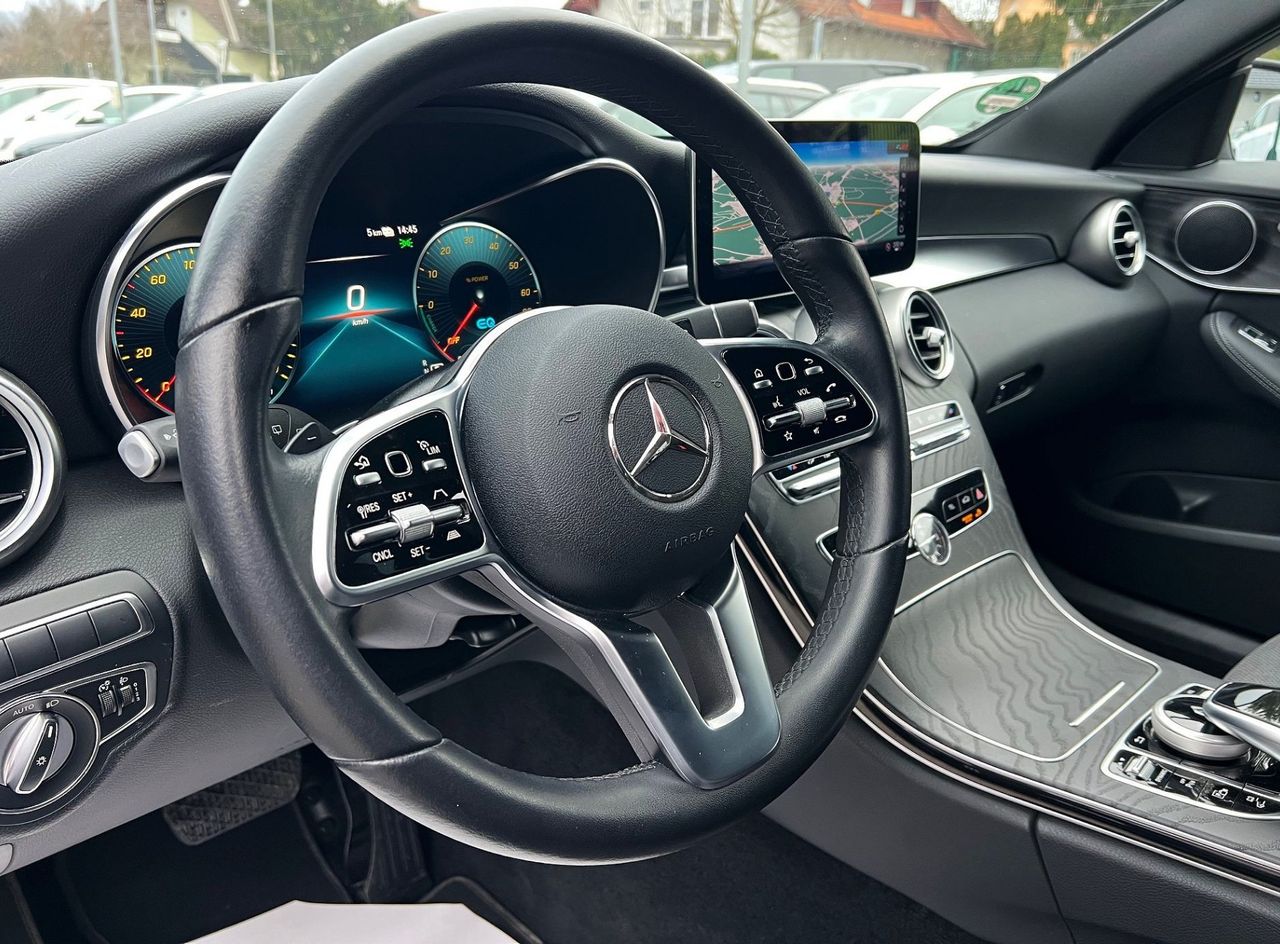 Zunanja slika - Mercedes-Benz C-Razred - C 300 EQ 4MATIC Le84.000km LED ACC WEBASTO ALU19 - 14