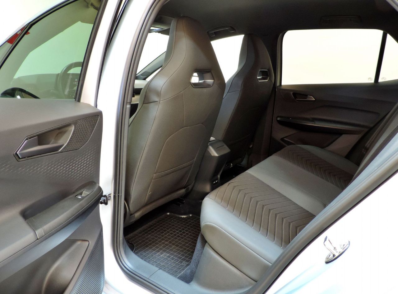 Zunanja slika - Cupra Born - Boost 170 Kw  ACC-LED-KAMERE 360-MRTVI KOT - 10