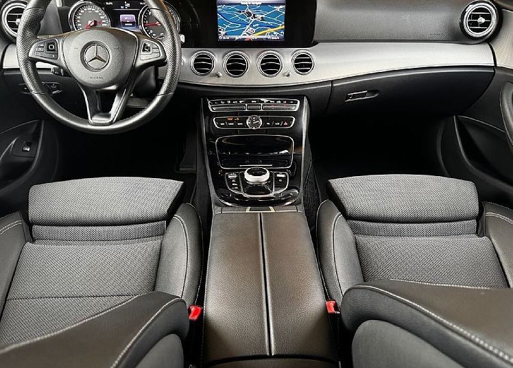 Zunanja slika - Mercedes-Benz E-Razred - AMG E220d LED-NAVI.-KAMERA-F1-TEMP. - 29