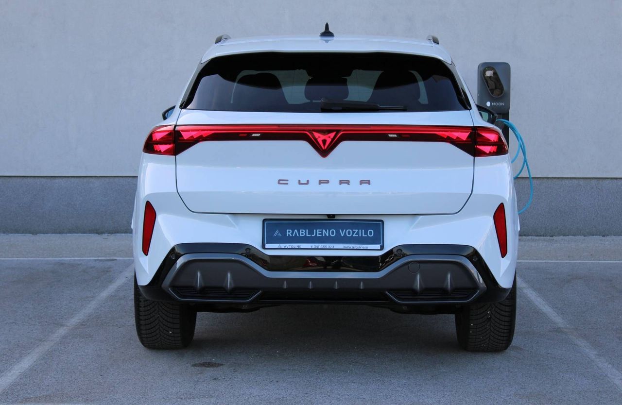 Zunanja slika - Cupra Terramar - 1.5 eTSI 110 kW DSG ACC HEAD UP GRET SED VOL NAVI - 5