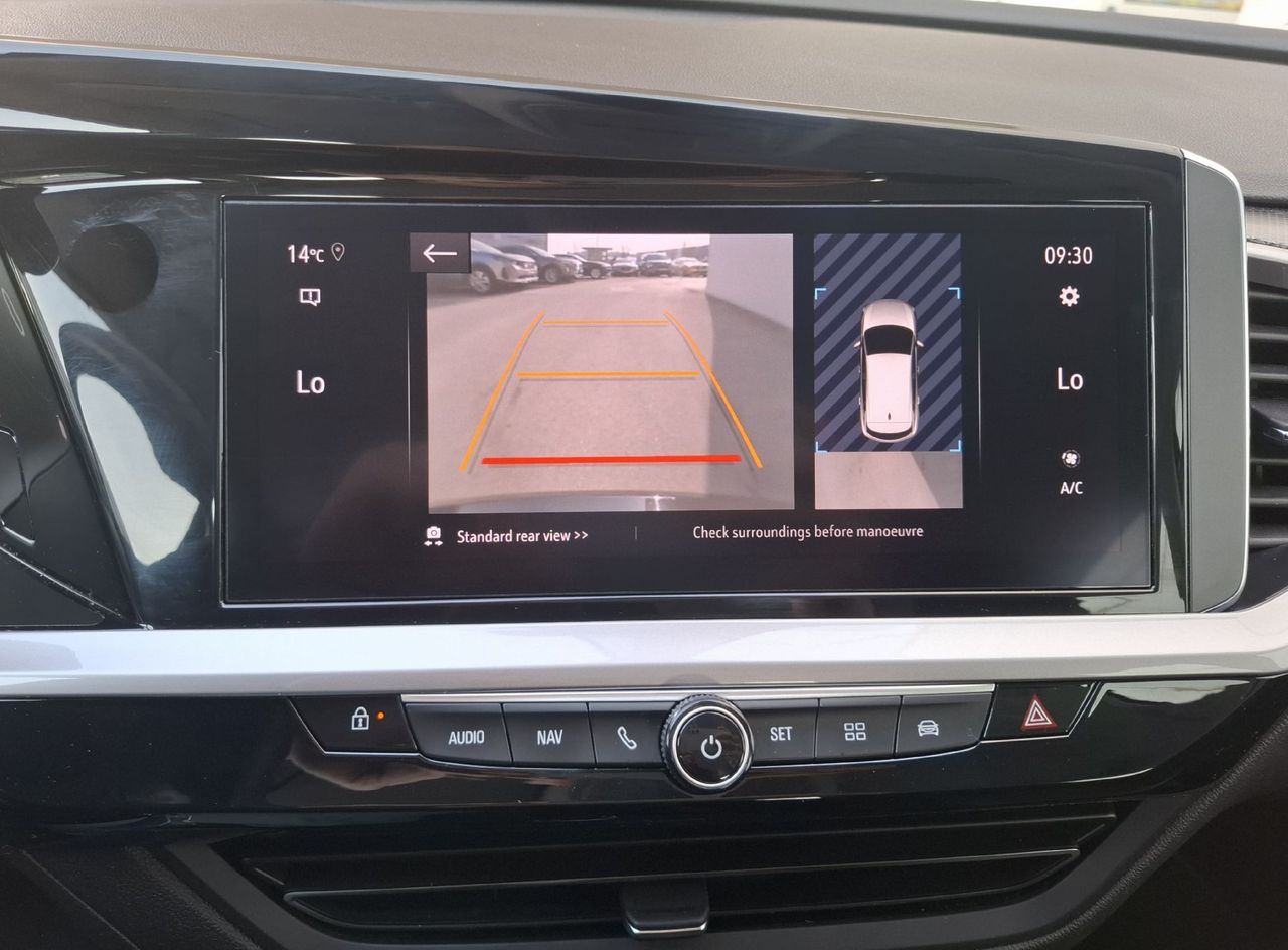 Zunanja slika - Opel Grandland - 1.2 TURBO 96KW - LEPO OHRANJEN - POTRJENA SERVISNA - 18