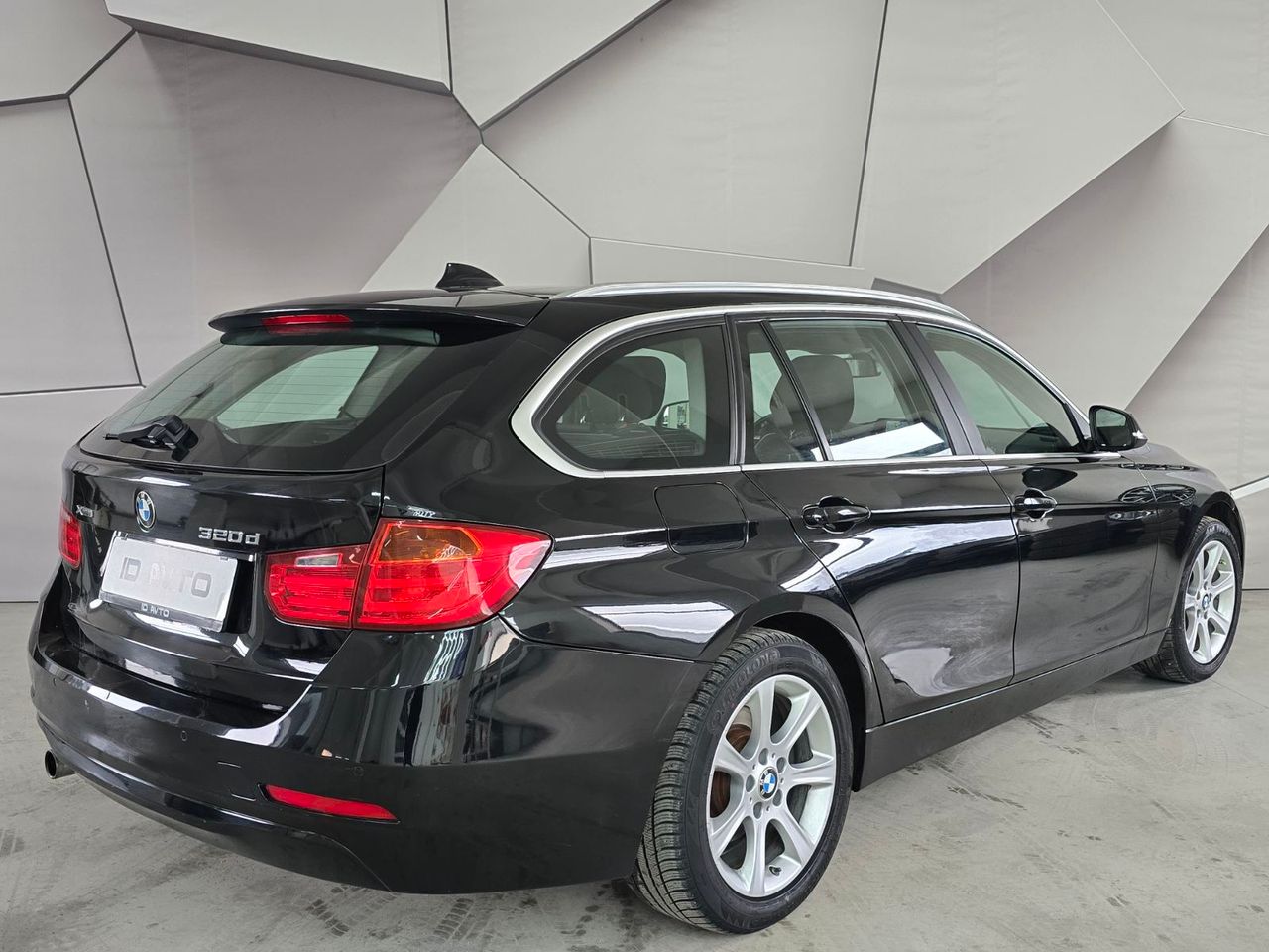 Zunanja slika - BMW Serija 3 - 320D XDRIVE AUT. - 4