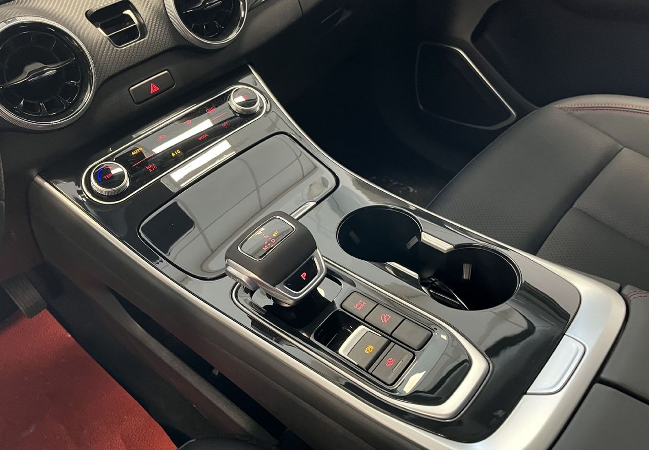 Zunanja slika - Forthing Forthing T5 EVO - T5 Evo 1.5 T-GDI LUXURY - NA ZALOGI - my 2025 - - 12