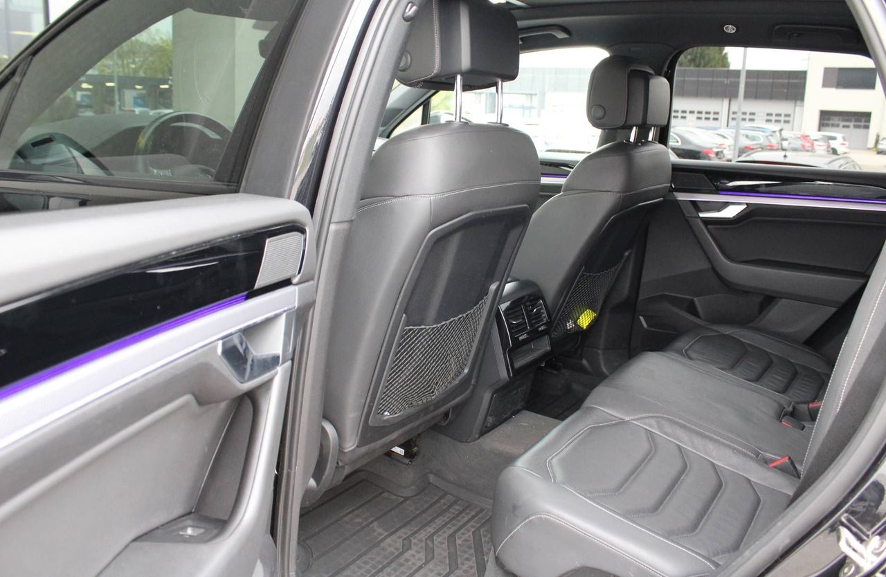 Zunanja slika - VW Touareg - V6 TDI R-LINE LUFT MASAŽA IQ MATRIX ACC KAM PANO.. - 14