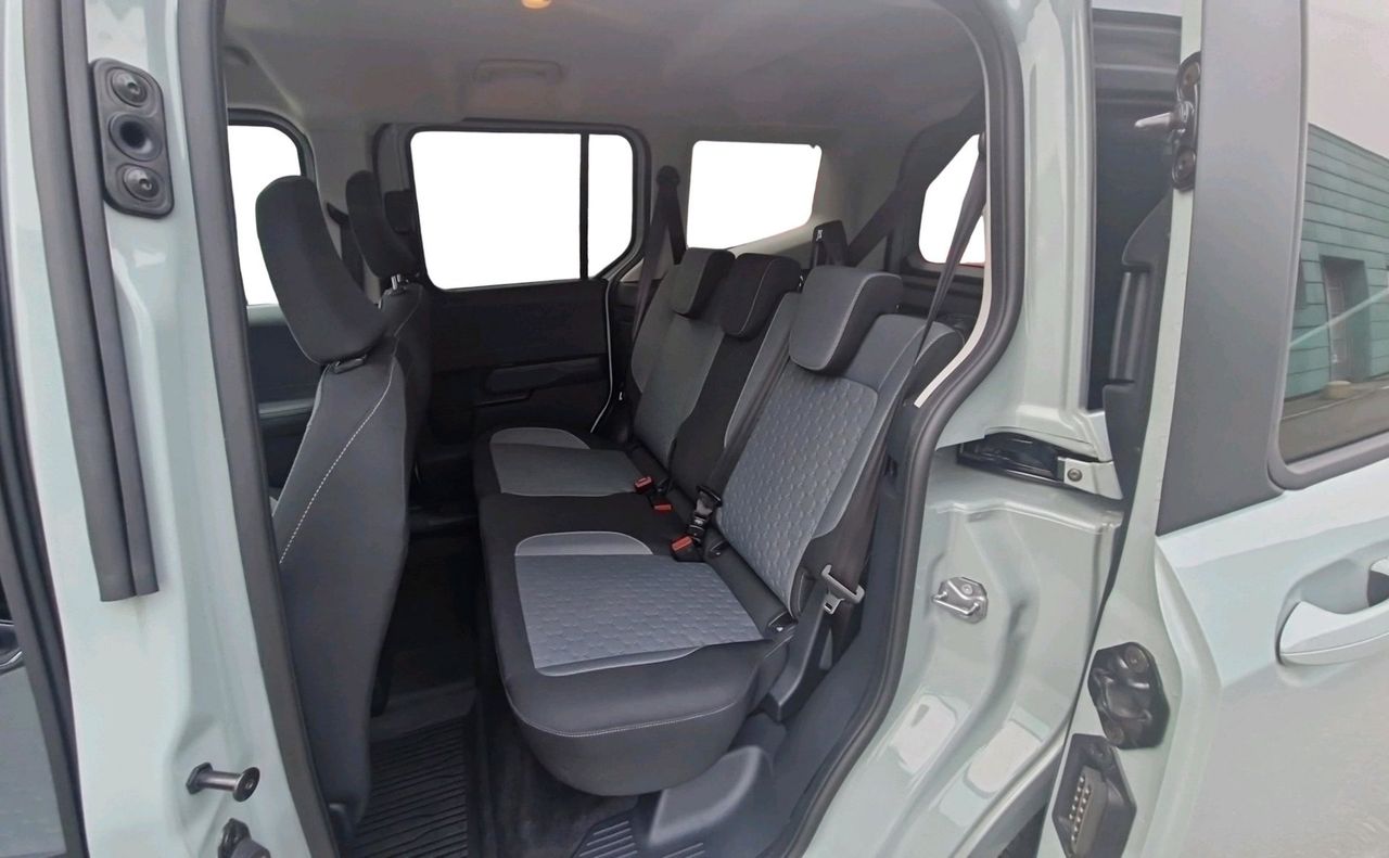 Zunanja slika - Ford Tourneo Courier - TITANIUM 1.0ECOBOOST-SLO-ZIM.PAKET-KAMERA-KEYLESS - 6