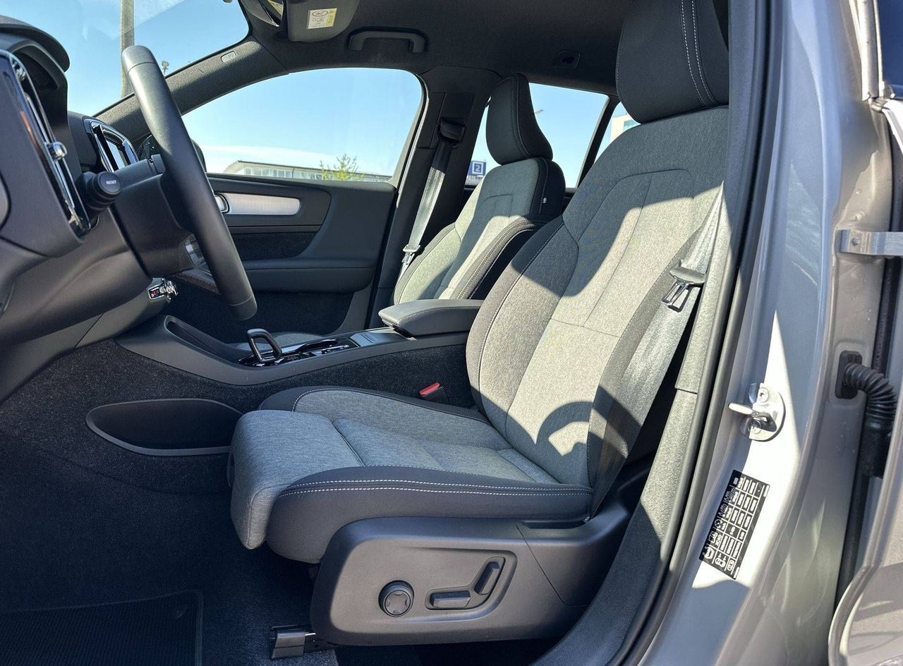 Zunanja slika - Volvo XC40 - B3P Plus Dark Avt. - 10