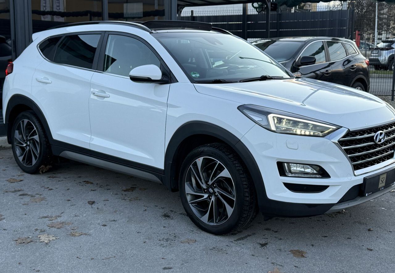 Zunanja slika - Hyundai Tucson - 1.6CRDI Premium Panorama-LED-Mkot-GrSed-NAV-Tem-DE - 2