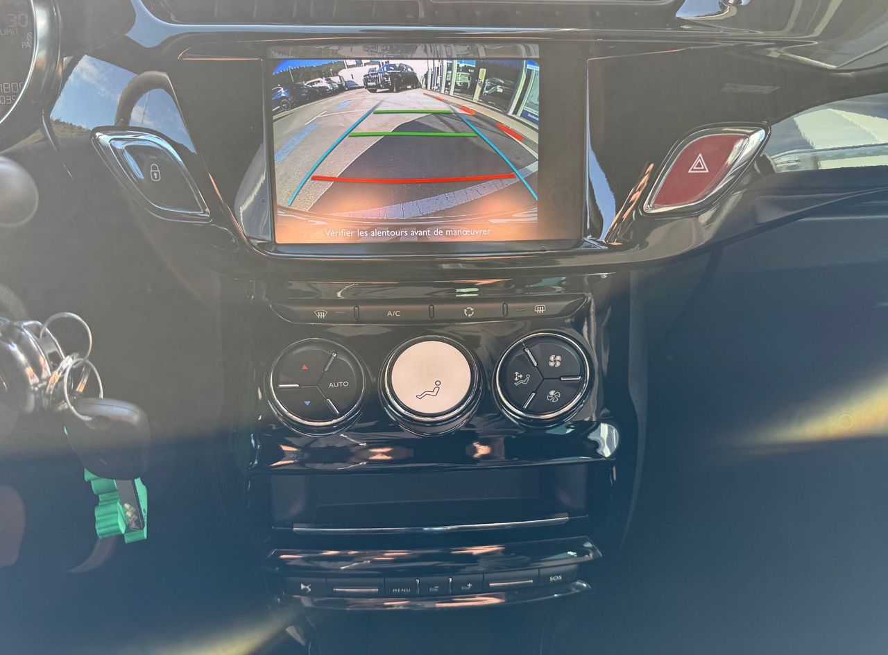 Zunanja slika - DS DS 3 - So Chic PureTech 110 SERVISNA KNJIGA + MALO KM - 12