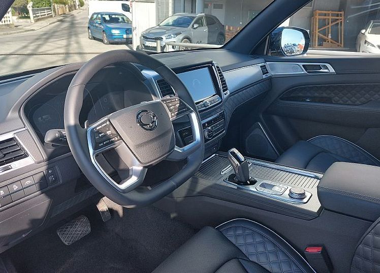 Zunanja slika - KG Mobility Rexton - 2.2 XDI DYNAMIC  18 . 4x4 A T - 7