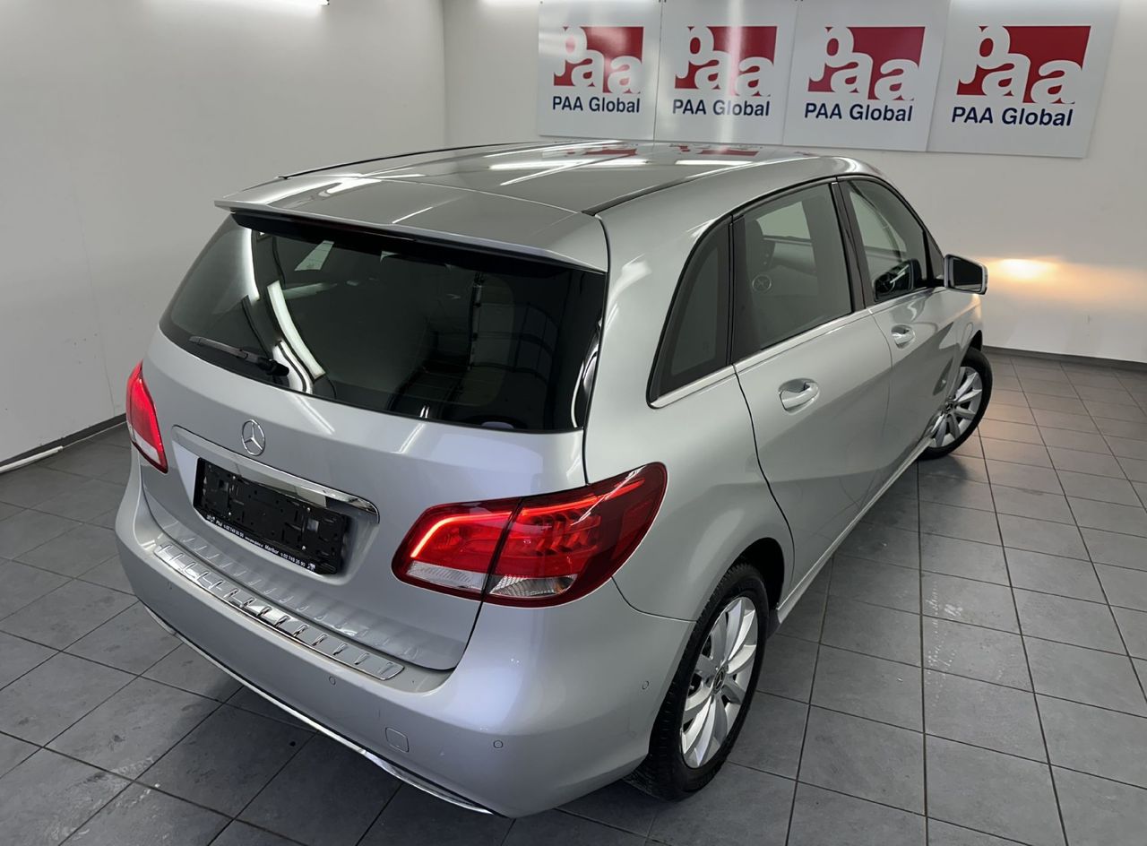 Zunanja slika - Mercedes-Benz B-Razred - B 180 d.NEMŠKI.NAVI.80 KW.SAMO 120.000 KM - 6