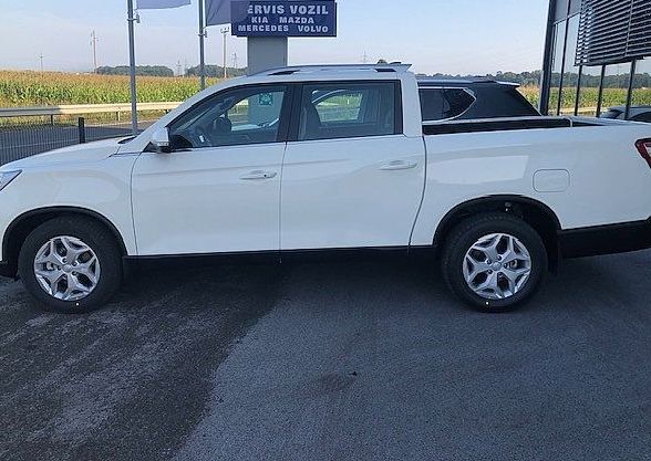 Zunanja slika - SsangYong Musso - Grand 2.2 XDi Ultimate 4WD A T....AKCIJA..... - 7