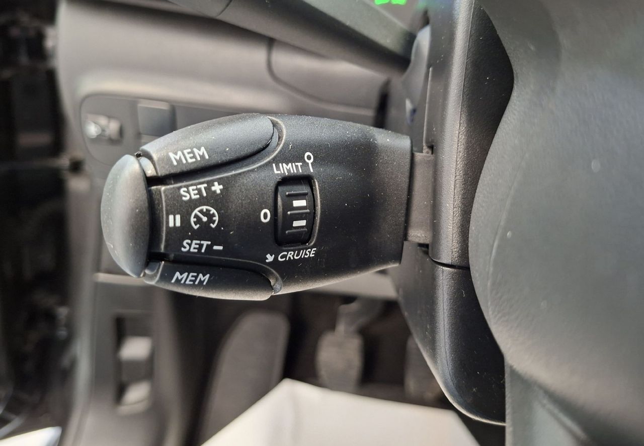 Zunanja slika - Citroën C3 - 1.2 PureTech 83 Feel Pack-1.LASTNIK-SLO-FULL LED- - 12
