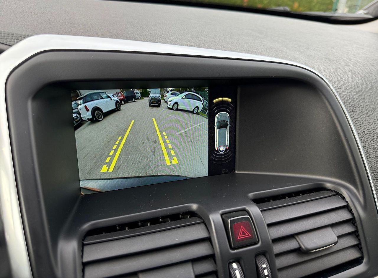 Zunanja slika - Volvo XC60 - D4 Summum AUT. LED XENON ACC NAVI BLS VIRTUAL - 19