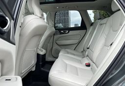 Zunanja slika - Volvo XC60 - T8 AWD Recharge Twin Engine Ultra Dark Avt - 11 - Predogledna slika