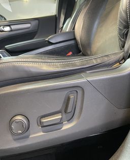 Zunanja slika - Volvo XC40 - D4-AWD-R-DESIGN-PANO-NAVI-ACC-MEMORY-HARMAN-360KAM - 9 - Predogledna slika