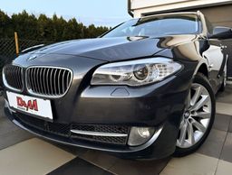 Zunanja slika - BMW Serija 5 - Touring: 520D AVT|PANORAMA|MEMORY|VELIKA NAVI|BIXENON|17 - 1 - Predogledna slika