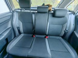 Notranja slika - Škoda Rapid - Spaceback 1,6 TDI Ambition - 12 - Predogledna slika