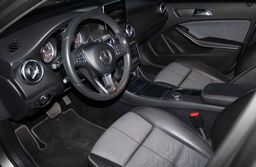 Zunanja slika - Mercedes-Benz GLA-Razred - 220 d 4MATIC NIGHT KAMERA PDC NAVI 18 ALU - 6 - Predogledna slika