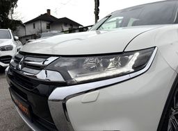 Zunanja slika - Mitsubishi Outlander - 2.2 DI-D 4WD AUT INSTYLE 7SEDEŽEV XENON ACC KAMERA - 9 - Predogledna slika