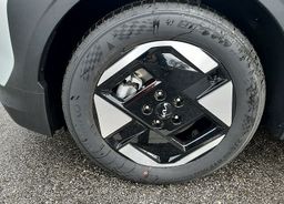 Zunanja slika - KIA EV3 - 58.3 kWh baterija. 150 kW  204 KM  Star - 6 - Predogledna slika