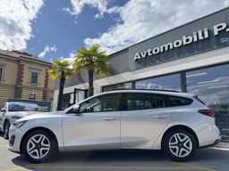 Zunanja slika - Ford Focus - 1.0 EcoBoost 125KM Connected ZIM.PAKET.TEMP.KAMERA - 4 - Predogledna slika