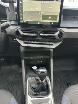 Zunanja slika - Dacia Duster - ECO-G 100 Journey - 14 - Predogledna slika