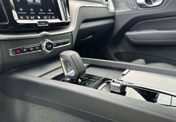 Zunanja slika - Volvo XC60 - B4D AWD Plus Dark Avt. ACC BLISS MEMORY HK - 19 - Predogledna slika