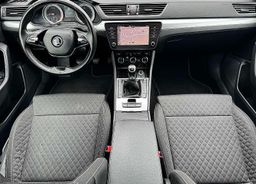 Zunanja slika - Škoda Superb - 2.0 TDI 150ks °FULL LED° °NAVIGACIJA° °KAMERA° - 10 - Predogledna slika