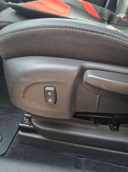 Zunanja slika - Opel Crossland - 1.2 TURBO 81KW.KAMERA.SAMO 50000KM.SLOVENSKI+4GUME - 2 - Predogledna slika