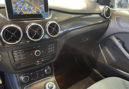 Zunanja slika - Mercedes-Benz B-Razred - B200CDI-NAVIGACIJA-TEMPOMAT-MULTIFUNKCIJA-KAMERA - 11 - Predogledna slika