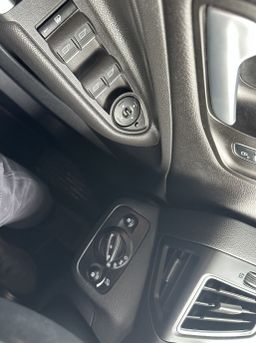 Zunanja slika - Ford Kuga - ST-Line 1.5 EcoBoost 110 kW.NEMŠKI+4ALU.PANO.KAMER - 13 - Predogledna slika