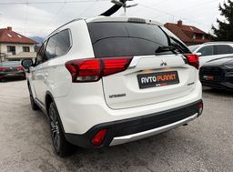Zunanja slika - Mitsubishi Outlander - 2.2 DI-D 4WD AUT INSTYLE 7SEDEŽEV XENON ACC KAMERA - 4 - Predogledna slika