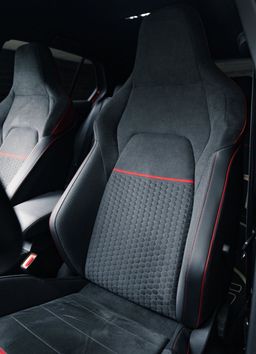 Zunanja slika - VW Golf - 2.0 TSI GTI ClubSport - 19 COL - IQLED - Alkantara - 14 - Predogledna slika