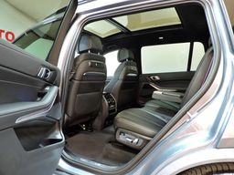 Zunanja slika - BMW serija X7 - X7 xDrive40d M SPORT SKY PANORAMA..... - 10 - Predogledna slika