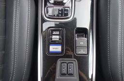 Zunanja slika - Mitsubishi Outlander - PHEV 2.4 MIVEC Twin Motor INSTYLE+ - 18 - Predogledna slika