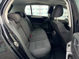 Zunanja slika - VW Golf - 2.0 TDI Comfortline|PARK.SENZ|VELIKI SERVIS - 13 - Predogledna slika