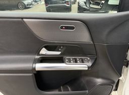 Zunanja slika - Mercedes-Benz B-Razred - B 180 FUL LED NAVI TEMP GR.SEDEŽEV PDC KAM VIRTUAL - 13 - Predogledna slika