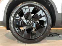 Zunanja slika - Volvo XC40 - B4 P Ultra Black Edition 3 leta garancije + 3 serv - 6 - Predogledna slika