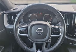 Zunanja slika - Volvo XC60 - D4 AWD R-Design 4X4 - 8 - Predogledna slika