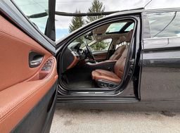 Zunanja slika - BMW Serija 5 - Touring: 525d AUT. LUXURY LiNE DIGITAL PANO HEADuP ALU 1 - 7 - Predogledna slika