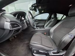 Zunanja slika - Jaguar XE - R-Sport 2.0 180 AVTOMATIK + SERVISNA ZGODOVINA - 10 - Predogledna slika