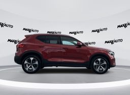 Zunanja slika - Volvo XC40 - T2 AUT Momentum - 8 - Predogledna slika