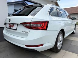 Zunanja slika - Škoda Superb - 2.0 TDI Active Combi DSG|LED|NAVI|MEMORY|17COL - 3 - Predogledna slika