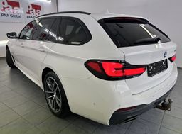 Zunanja slika - BMW Serija 5 - Touring: 530e  Avt.M Sport.4X4.NEMŠKI+4ALU.KAMERA.LED.AC - 19 - Predogledna slika