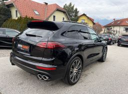 Zunanja slika - Porsche Cayenne - DIESEL 3.0 SLO CHRONO FULL LED ACC PANO ALU21 - 7 - Predogledna slika